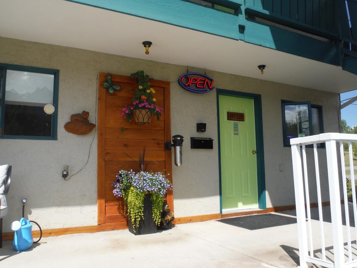 Robber'S Roost Motel New Hazelton ภายนอก รูปภาพ