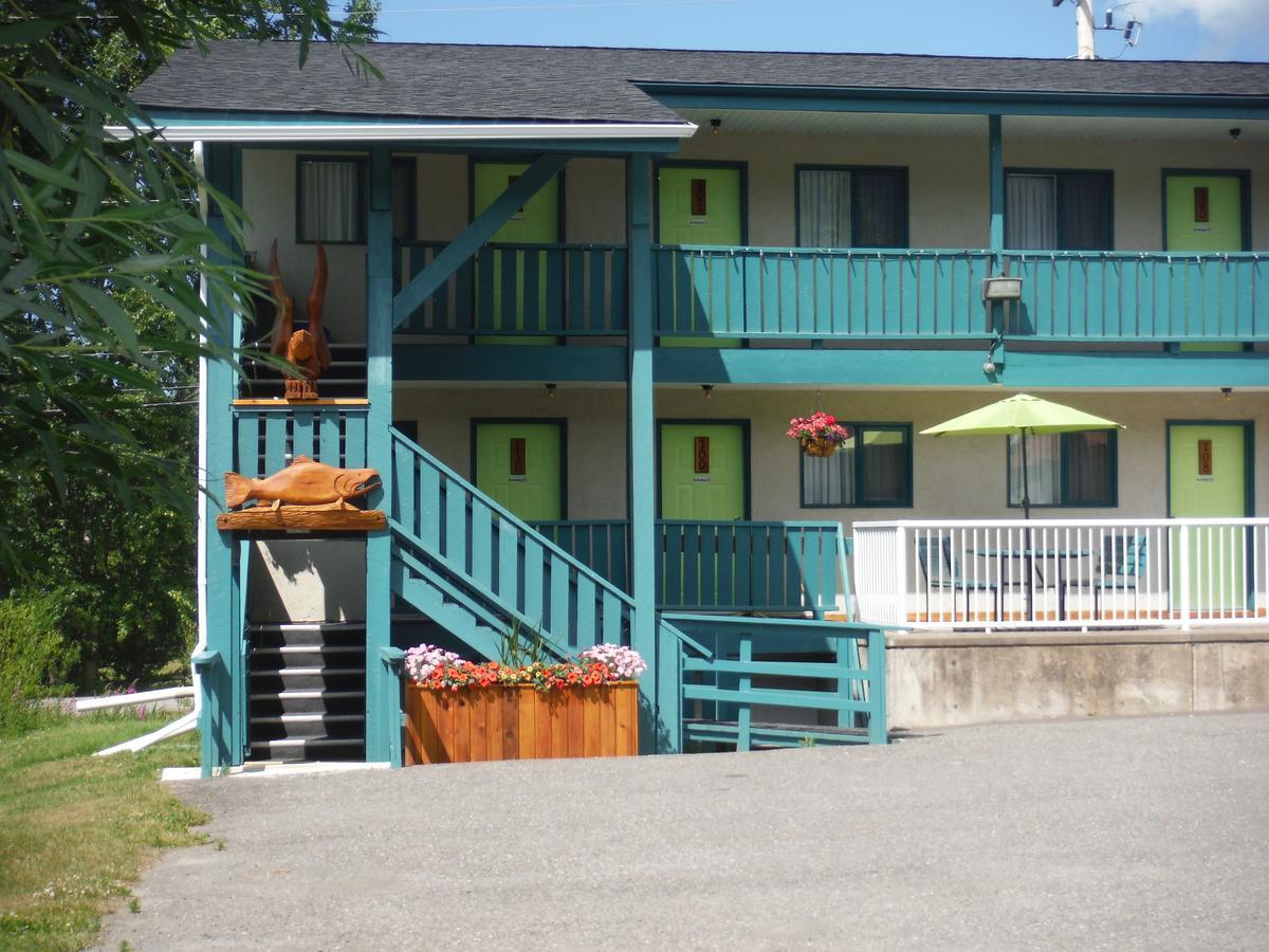 Robber'S Roost Motel New Hazelton ภายนอก รูปภาพ
